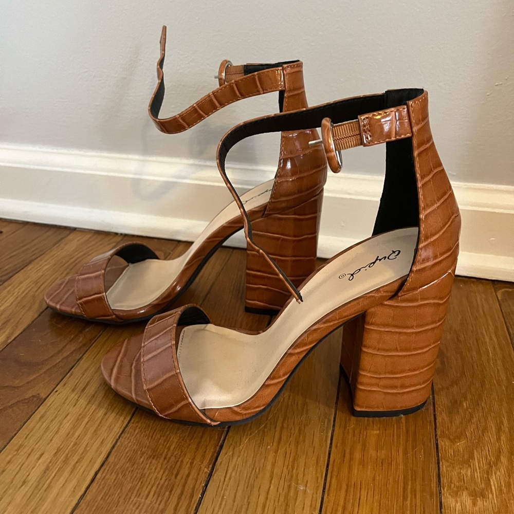Qupid heels